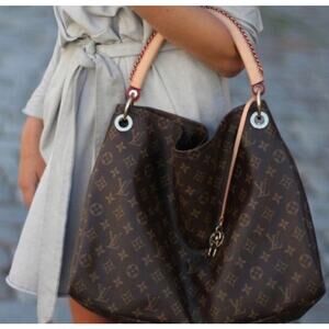 Louis Vuitton Brown Monogram Shoulder Bag with Vachetta Leather